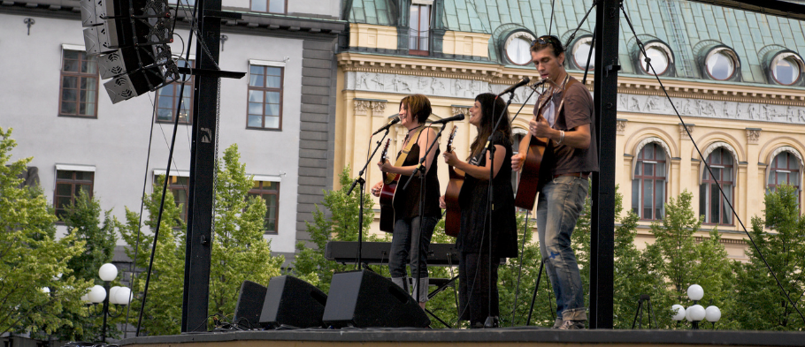 live musicians